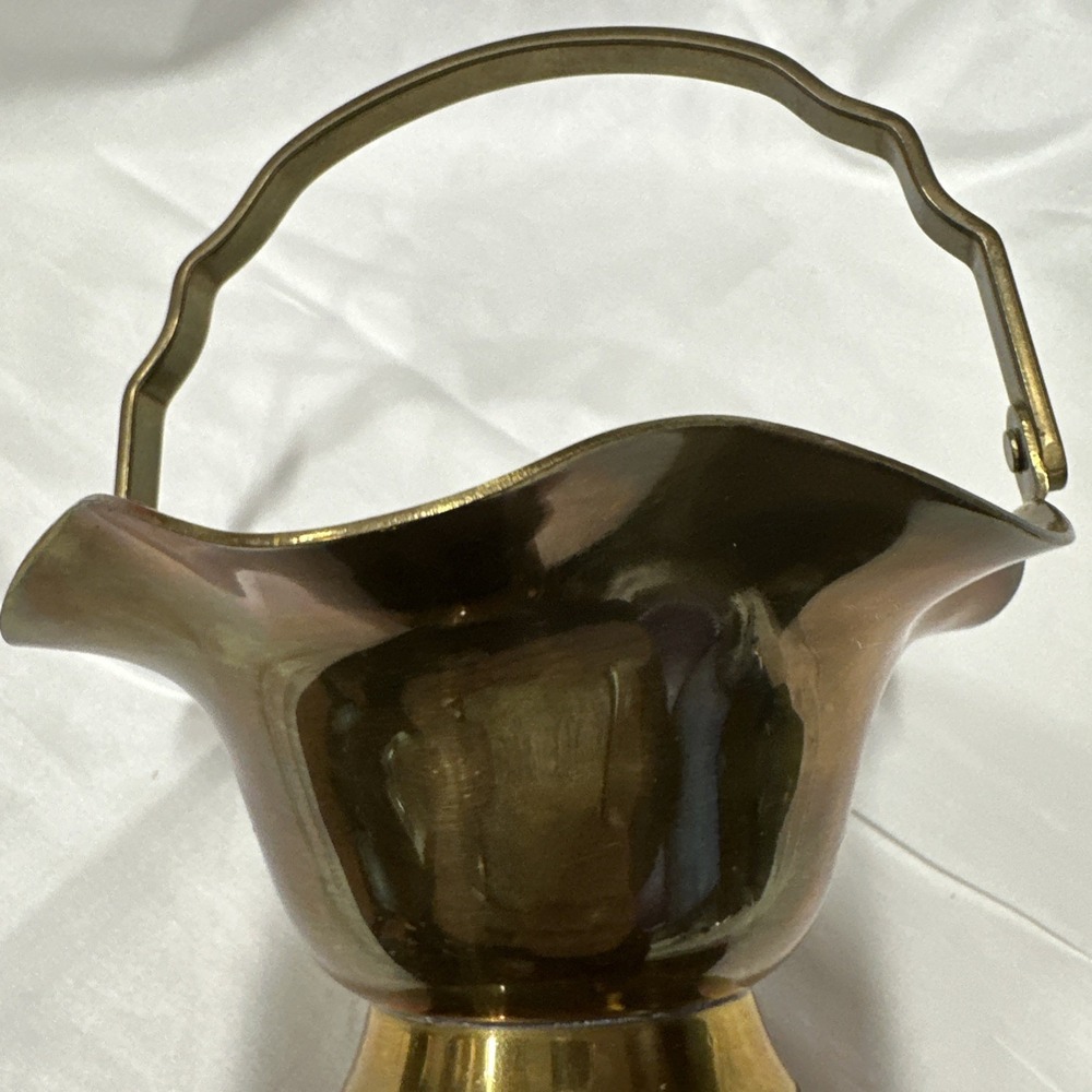 Vintage Solid Brass Trinket Bowl Scalloped Edges Handle, Footed, 5.5 - Picture 7 of 7